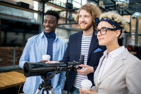 Où observer les flamants roses dans les marais salants de Camargue, France : saisons et conseils ?